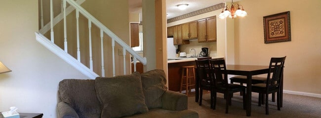 150 Lakeview Dr in Morgantown, WV - Building Photo - Building Photo