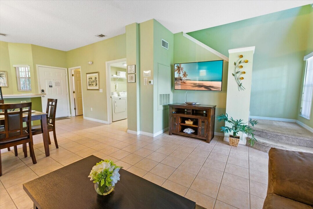 8538 Crystal Cove Loop in Kissimmee, FL - Building Photo