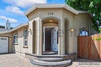 229 Bixby Dr in Milpitas, CA - Building Photo - Building Photo