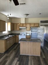 322 St Francis St in Bay St. Louis, MS - Building Photo - Building Photo