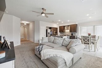 1097 Kingbird Ln in Alvarado, TX - Building Photo - Building Photo