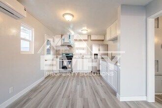 6255 Gifford Ave in Bell, CA - Building Photo - Building Photo