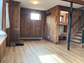 13 Winhall Hollow Rd in Winhall, VT - Building Photo - Building Photo