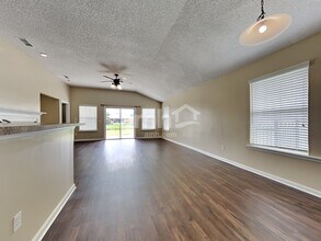 13958 Devan Lee Dr N in Jacksonville, FL - Building Photo - Building Photo