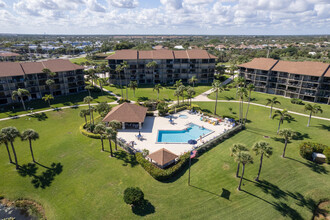701 S Seas Dr in Jupiter, FL - Foto de edificio - Building Photo