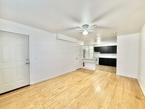 290 Orchard Dr in Oregon, WI - Building Photo - Building Photo