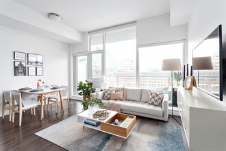 The MacLaren in Edmonton, AB - Building Photo - Building Photo