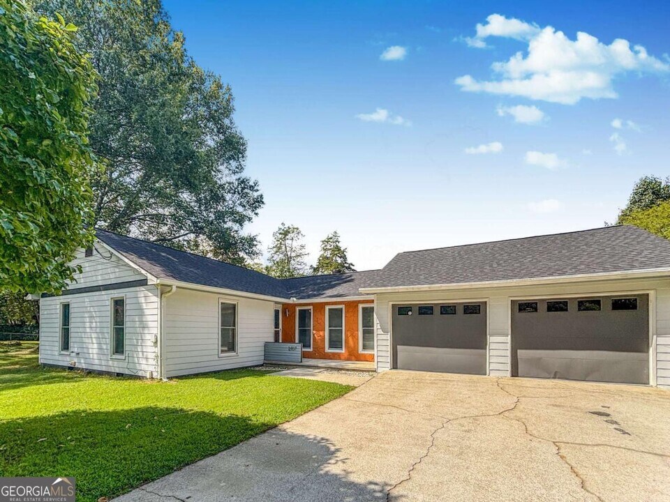 2407 Josh Ct in Marietta, GA - Building Photo