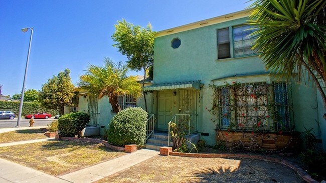 3753 S Centinela Ave in Los Angeles, CA - Foto de edificio - Building Photo