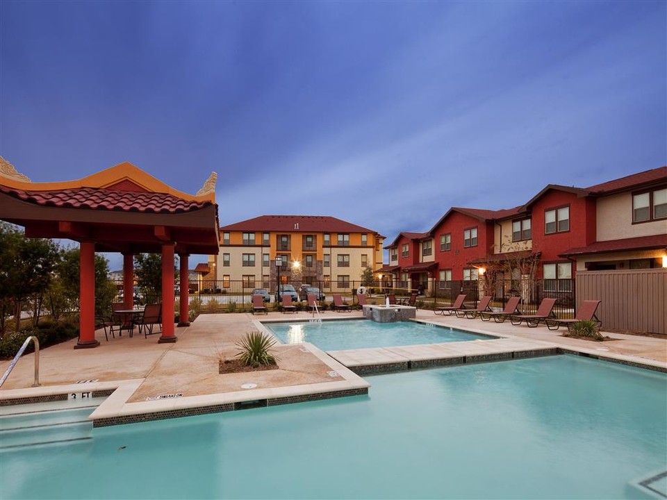 Golden Bamboo II in Houston, TX - Building Photo