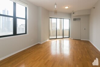 1465 S Michigan Ave in Chicago, IL - Building Photo - Building Photo