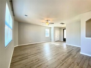 7320 Sunset Heights Cir in Austin, TX - Building Photo - Building Photo