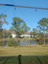 11084 Sparkleberry Dr in Ft. Myers, FL - Building Photo - Building Photo