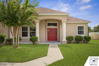 40 Persimmon Dr in Palm Coast, FL - Building Photo - Building Photo