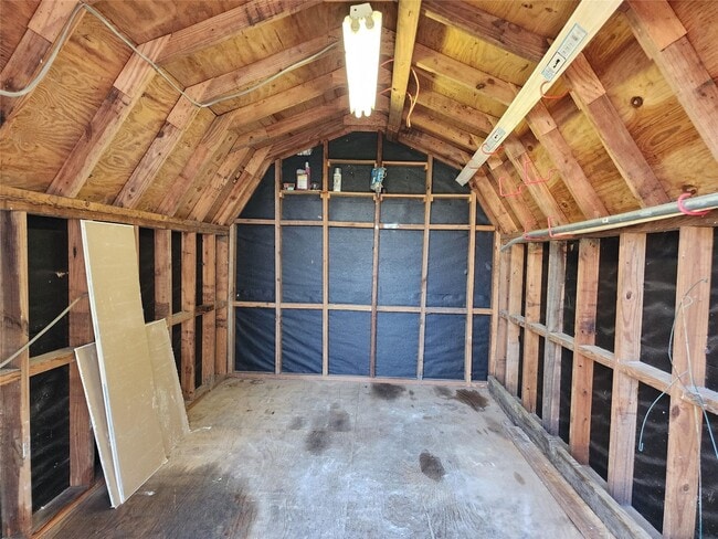 property at 17118 Choctaw Dr