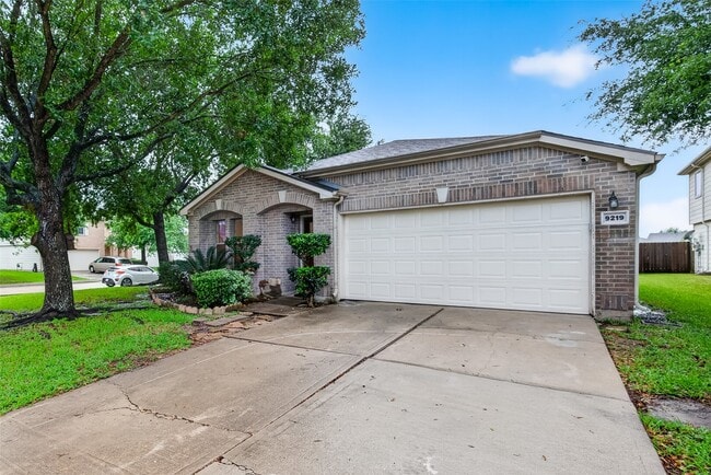 property at 9219 Pinderfield Ct