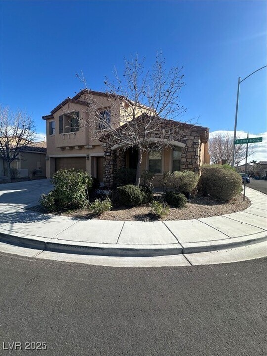 9433 Highview Rock Ct in Las Vegas, NV - Building Photo