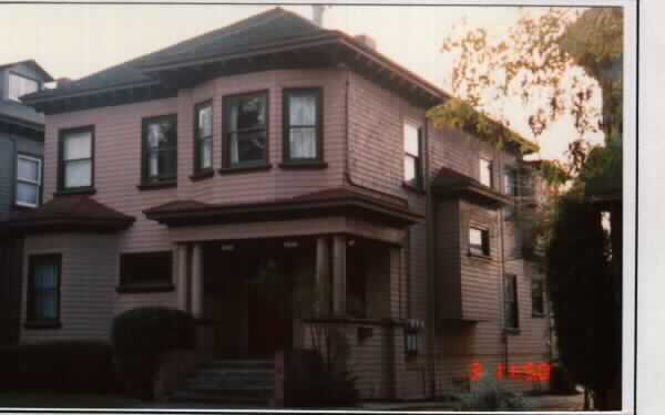 385-387 1/2 63rd St. in Oakland, CA - Foto de edificio