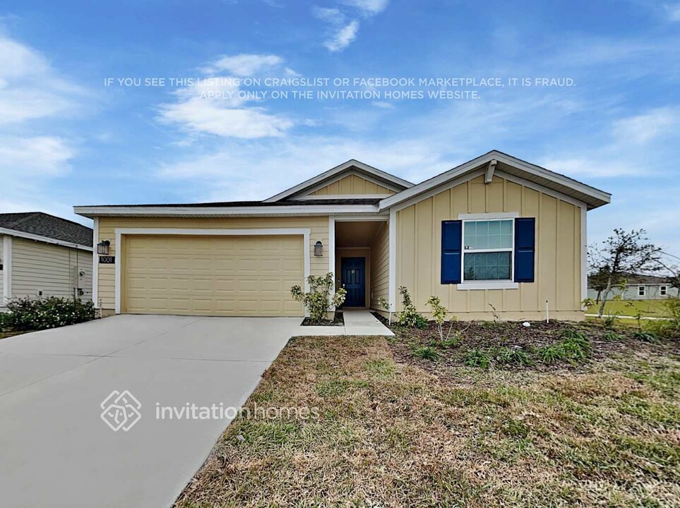 1001 Caitlin Loop in Haines City, FL - Building Photo