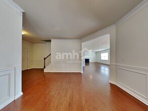 8112 Hovingham Way in Raleigh, NC - Foto de edificio - Building Photo