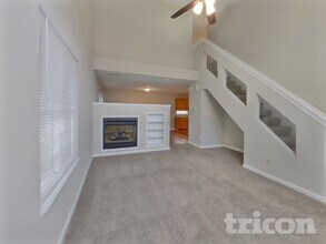 6674 Largo Ln in Plainfield, IN - Foto de edificio - Building Photo