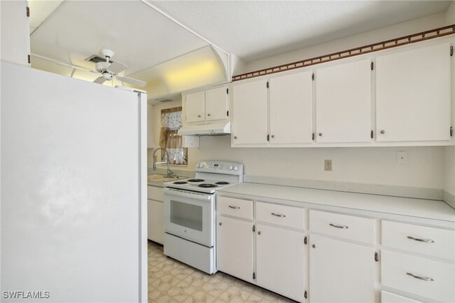 property at 235 Thistle Ct