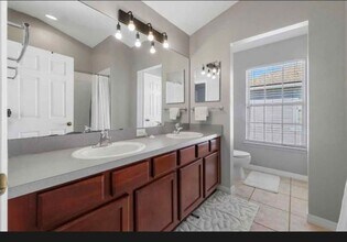 27620 Pleasure Ride Loop in Wesley Chapel, FL - Foto de edificio - Building Photo