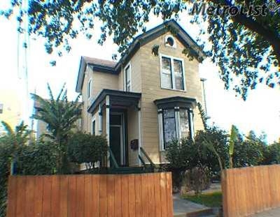 527 E Lindsay St in Stockton, CA - Building Photo