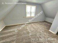 32 W Waterloo St photo'