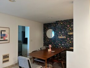 5651 N Sumner Way in Culver City, CA - Foto de edificio - Building Photo