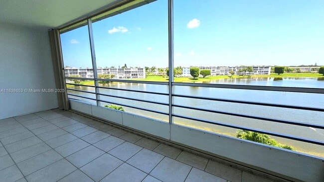 4034 Exeter in Boca Raton, FL - Building Photo - Building Photo