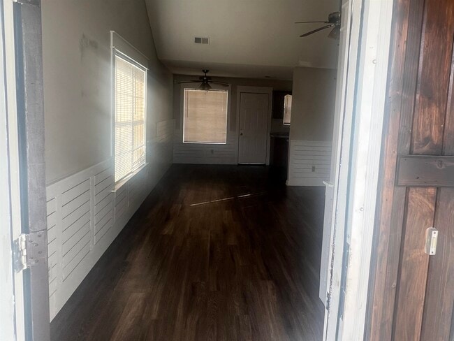 2550 Reese Lake Cir in Memphis, TN - Building Photo - Building Photo