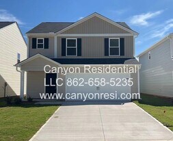 740 Wayfinder Run in Inman, SC - Building Photo