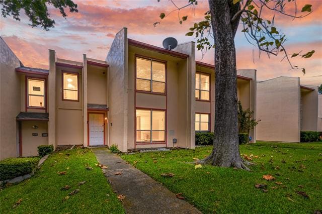 property at 334 Valley Park Dr