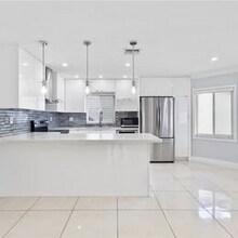 15823 SW 79th St in Miami, FL - Building Photo - Building Photo