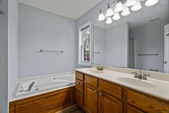 5909 Kelsey Dr in Columbia, MO - Building Photo - Building Photo