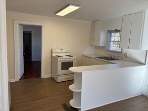 525 Weaver Ave in Archdale, NC - Building Photo - Building Photo