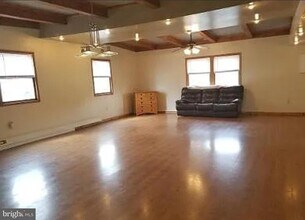 230 High St E in Glassboro, NJ - Building Photo - Building Photo