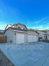 1720 Oak Dr in Fernley, NV - Building Photo - Building Photo