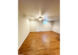 Lowell 566 in Cincinnati, OH - Foto de edificio - Interior Photo