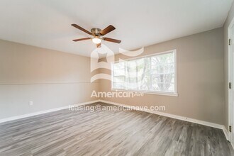 573 N Park Ln in Jackson, MS - Foto de edificio - Building Photo