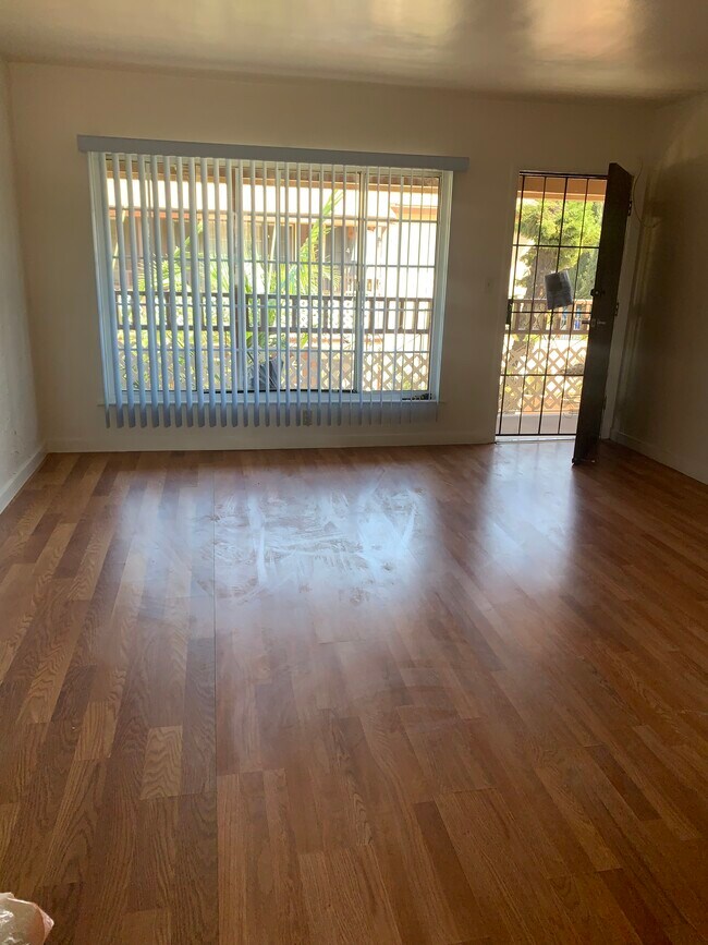 14720 Strathern St Rentals in Panorama City, CA