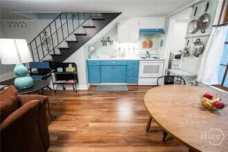 290.5 Milledge Cir in Athens, GA - Foto de edificio - Building Photo