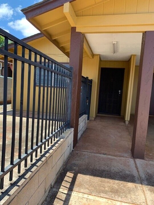 94-170-170 Kaima Pl in Waipahu, HI - Building Photo