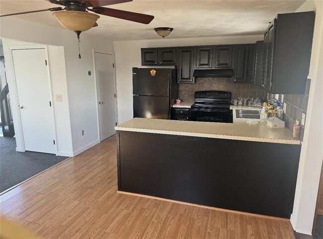 22-22 Pavilion Ct in Cranston, RI - Building Photo - Building Photo