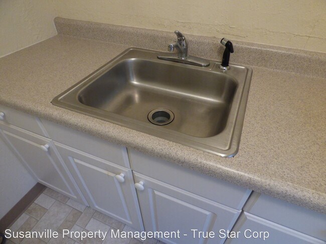 305 N Spring St photo'