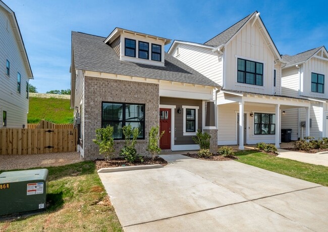 property at 4144 Prentice St