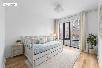 253 E 62nd St in New York, NY - Building Photo - Building Photo