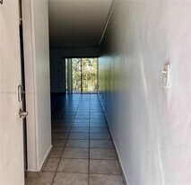 1910 W 56th St in Hialeah, FL - Building Photo