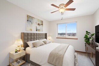 Stonefield Apartments in Mauston, WI - Foto de edificio - Building Photo